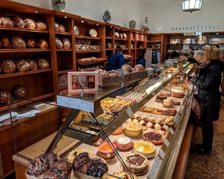 Dallmayr