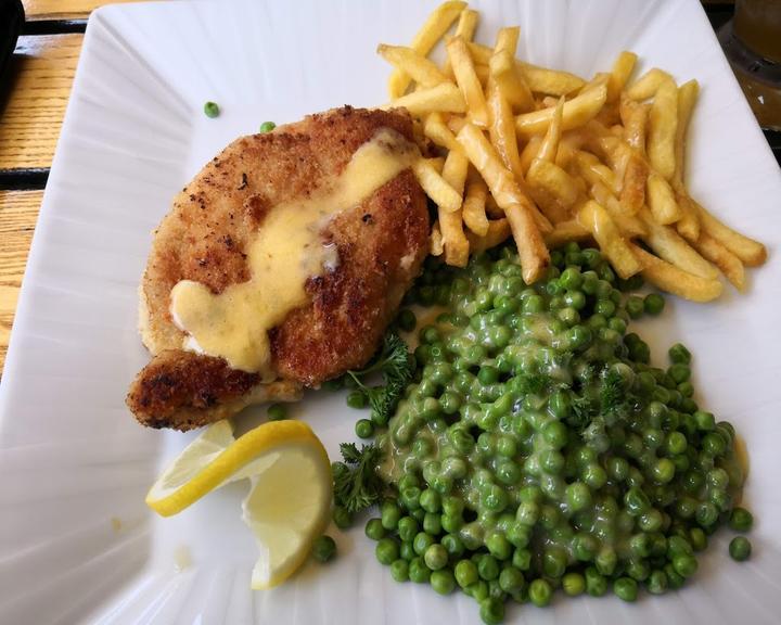 Zum Platzhirsch