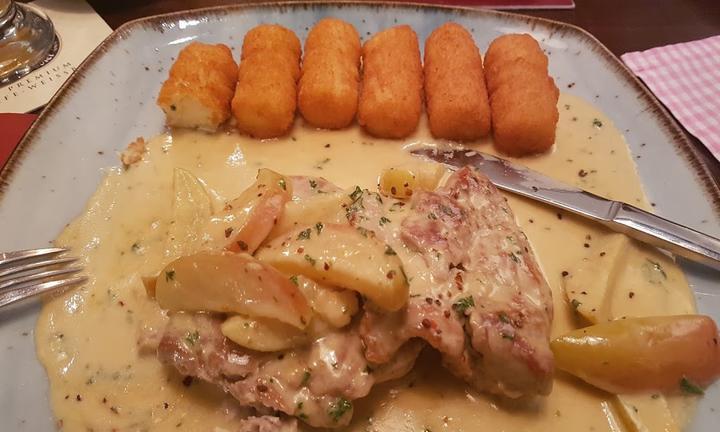 Roter Hahn Restaurant und Bar