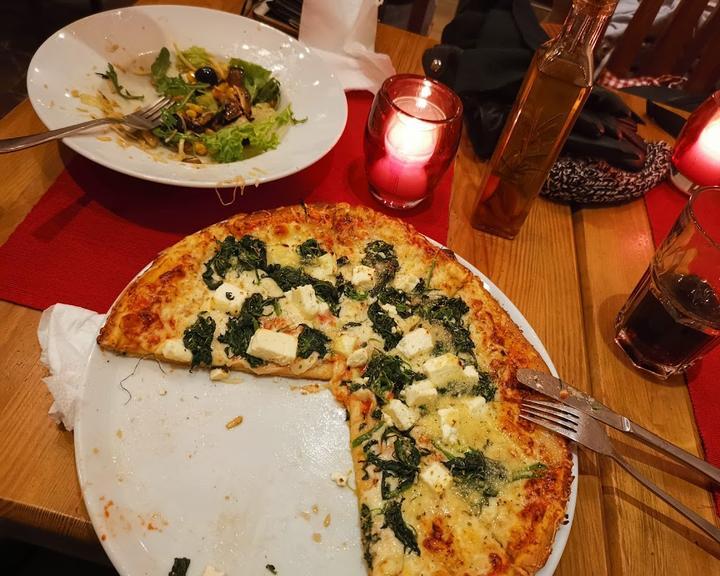 Pizza Luna