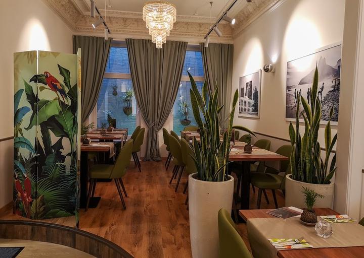Helo Restaurant