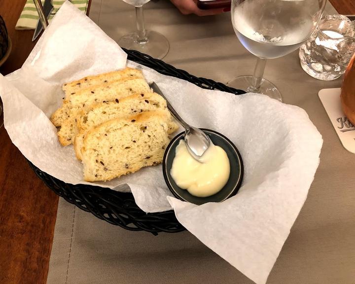 Helo Restaurant