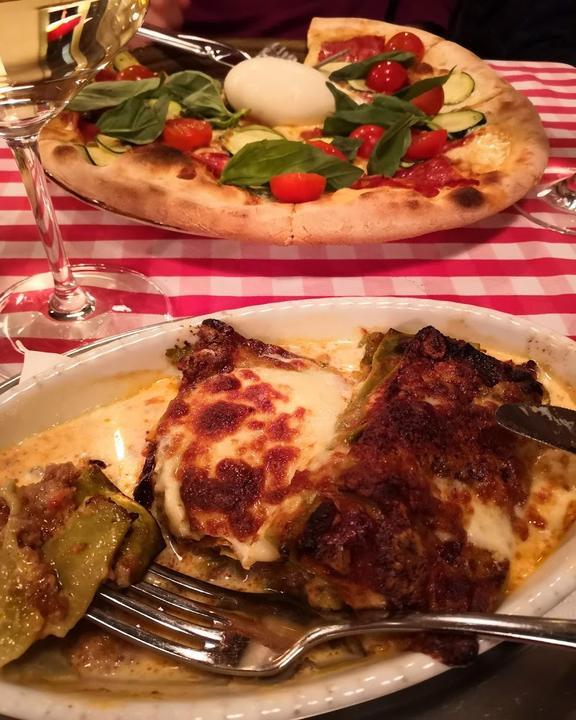 A Tavola!