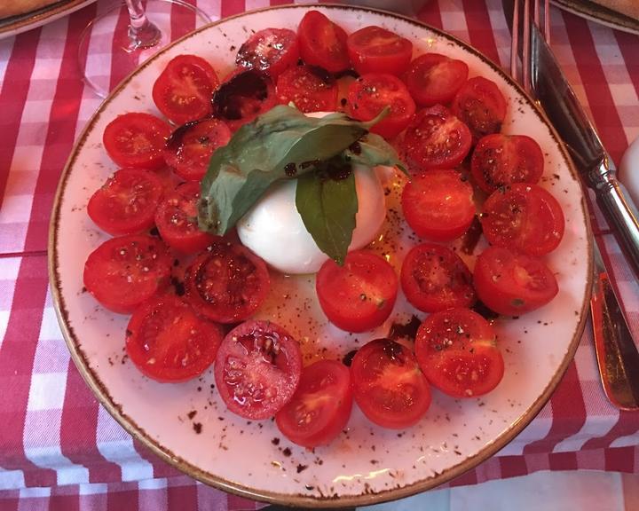 A Tavola!