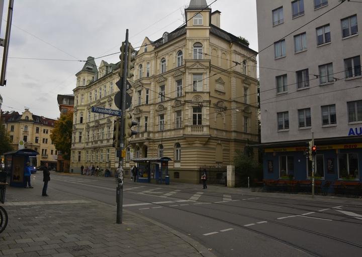 Samrat Indisches Restaurant & Cafe