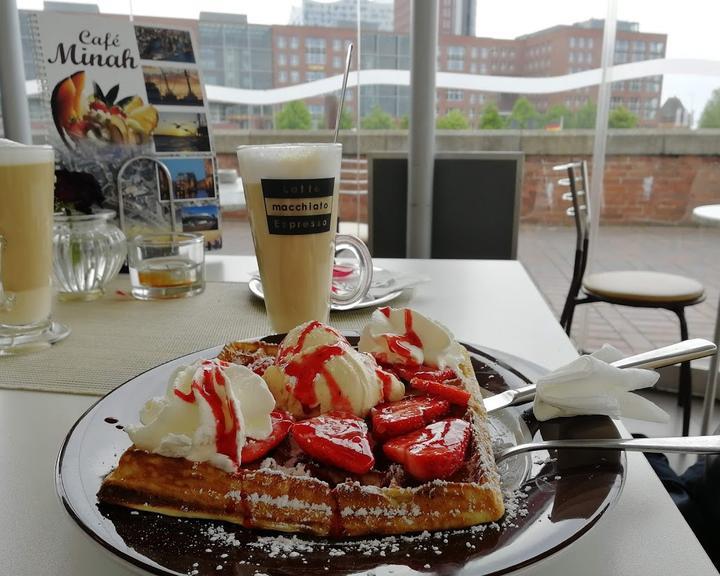 Cafe Minah