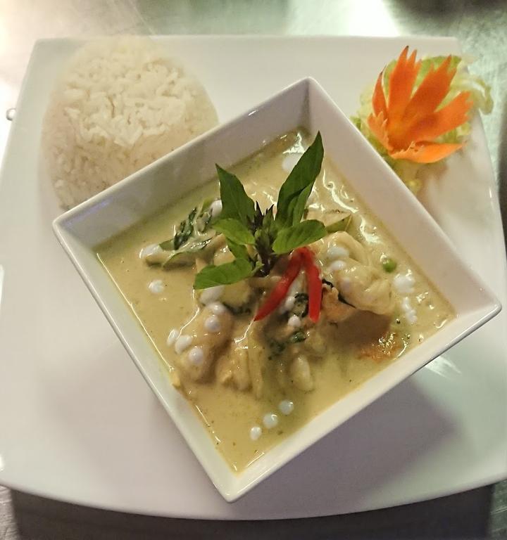 Som Tam Restaurant