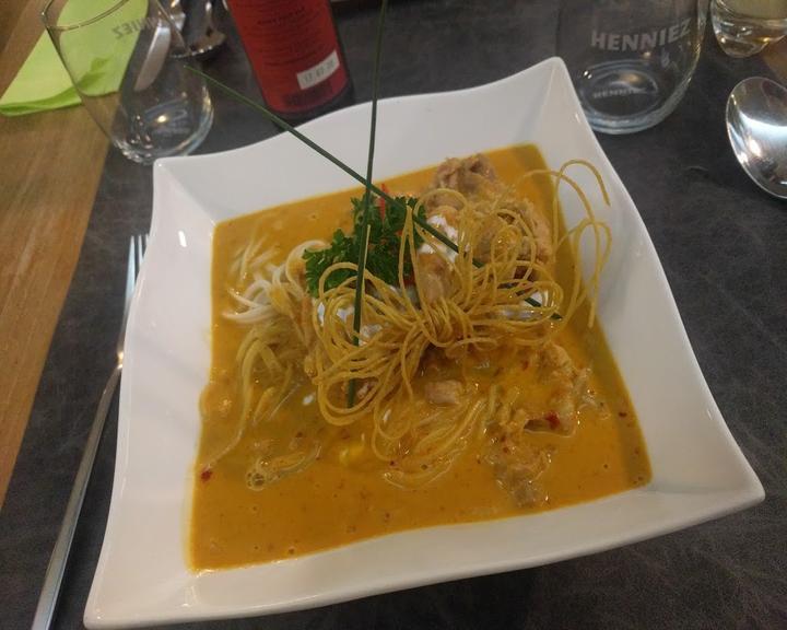 Som Tam Restaurant