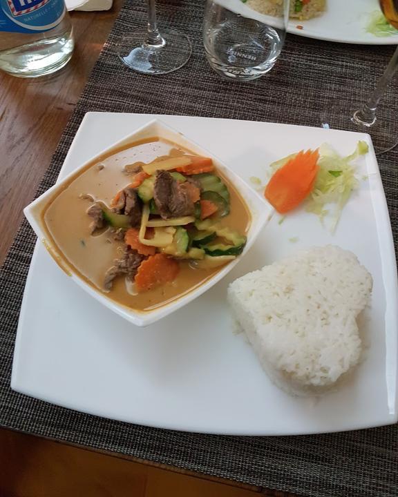 Som Tam Restaurant