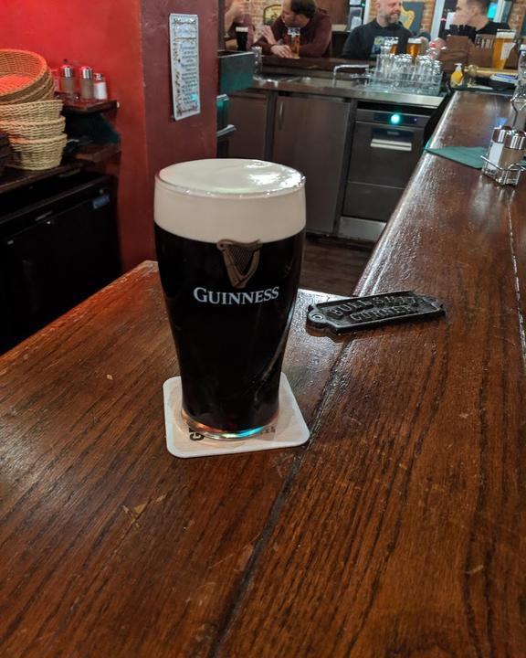 O'Kellys Irish Pub
