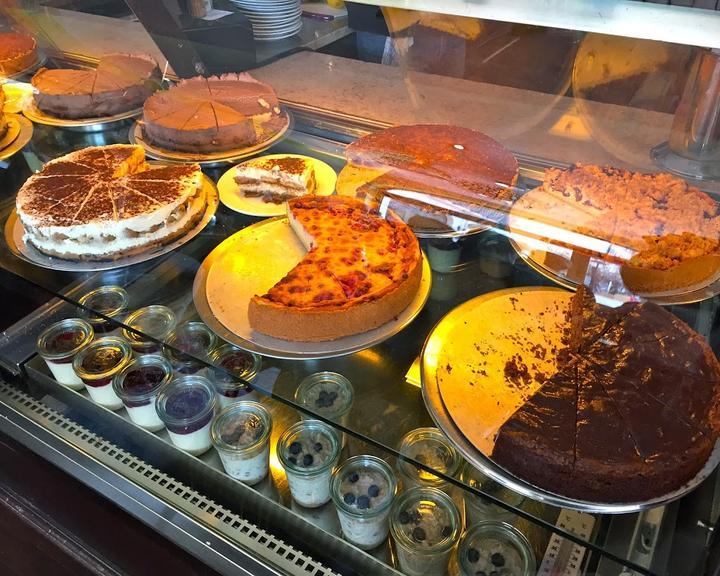 Cafe Konigin43