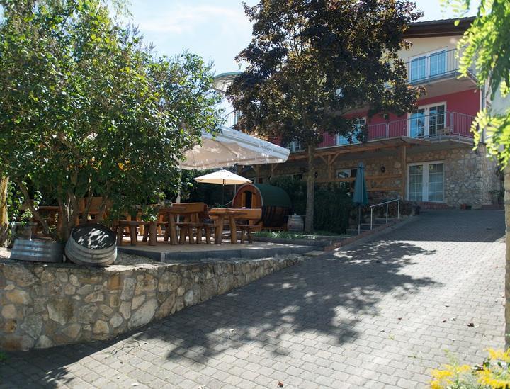 Zum alten Weinkeller