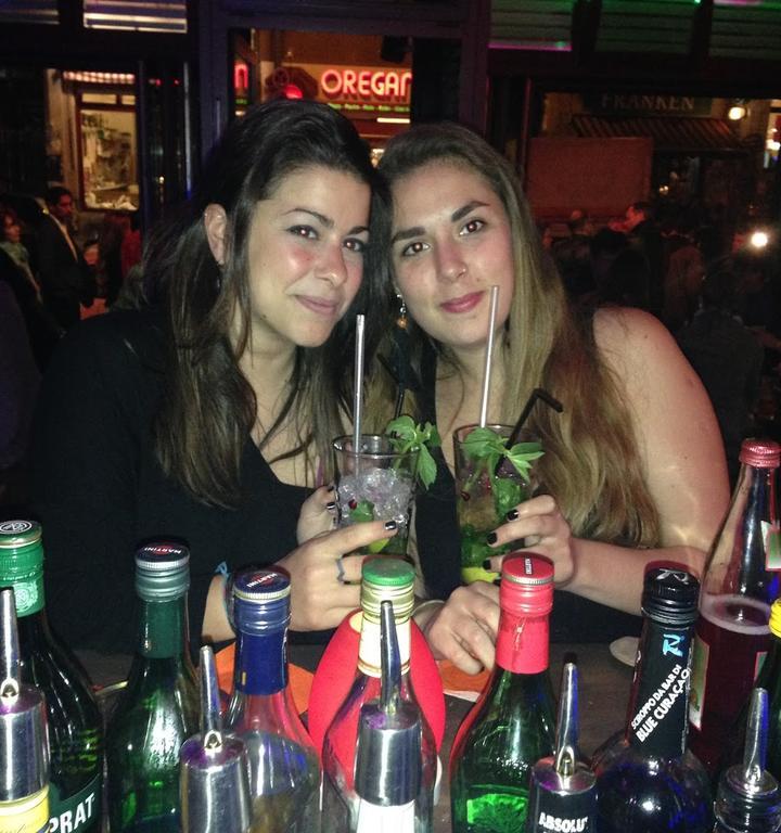 Molotow Cocktail Bar