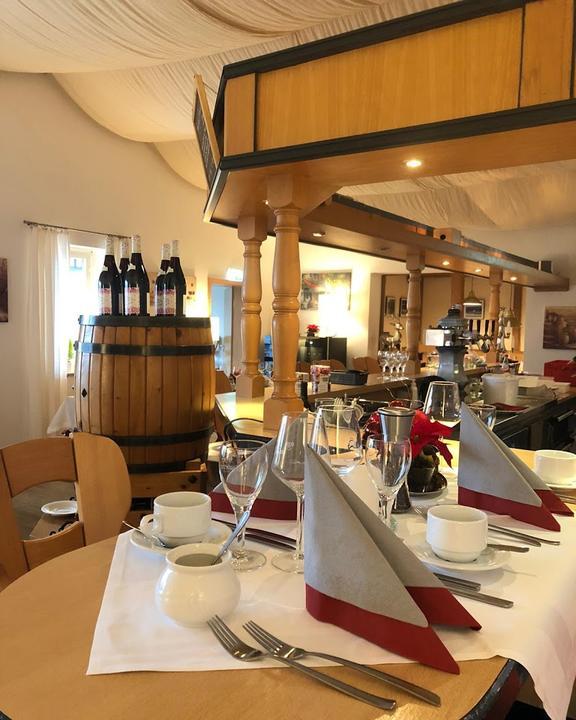 Weinwirtschaft Ergo Bibamus