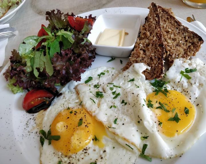 Vilja Cafe Deli