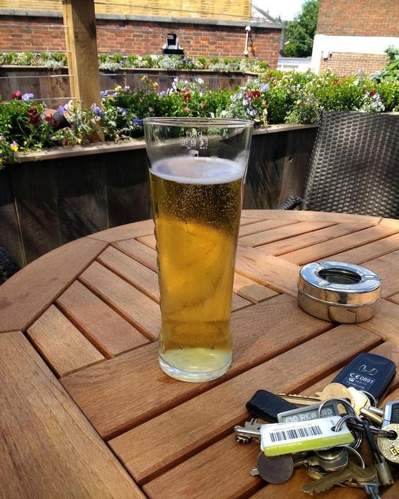 The Queen's Head Pub & Bar
