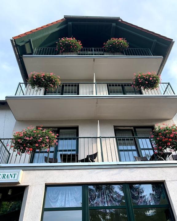 Restaurant Und Pension Grune Aue
