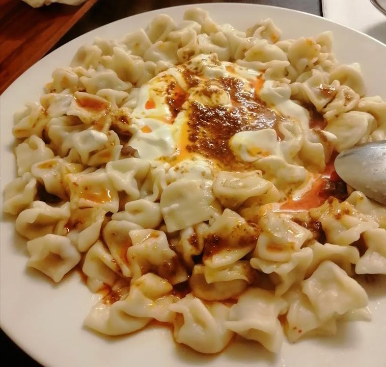Gullu Lahmacun