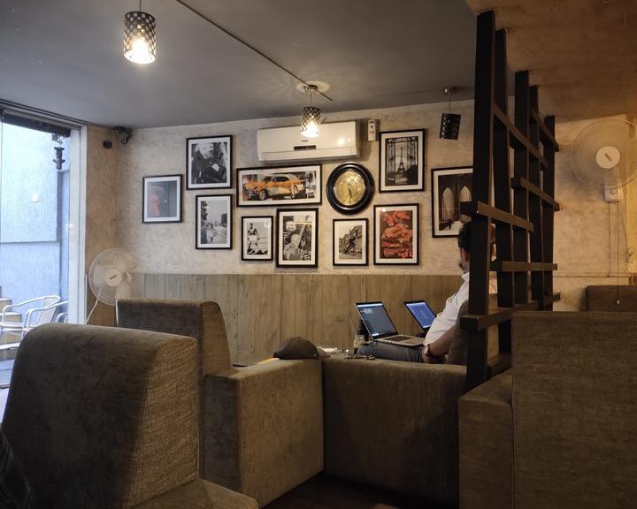 Cafe Bistro Plaka