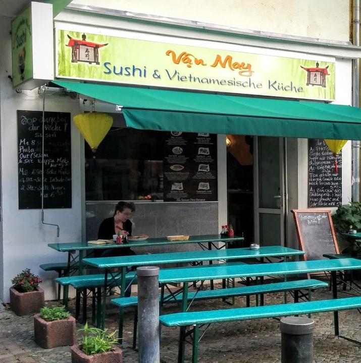 Van May