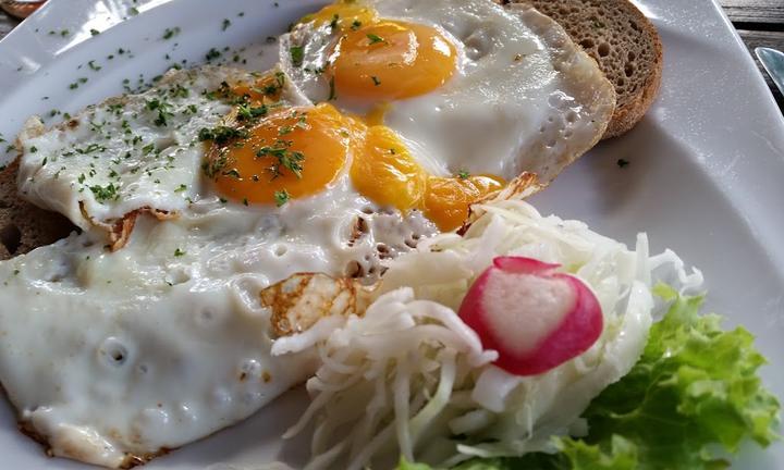 Cafe Und Restaurant Tomic