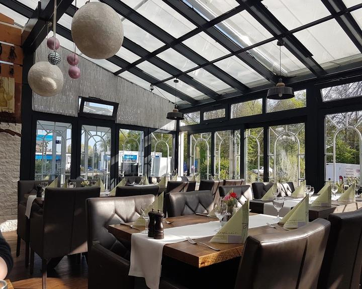 Akropolis Hotel Restaurant