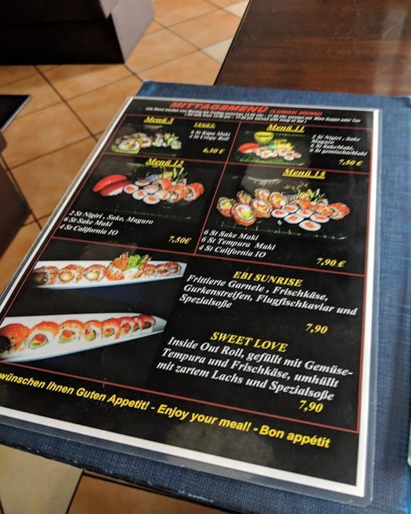 iiu Sushi Asia Food