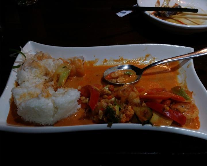 iiu Sushi Asia Food