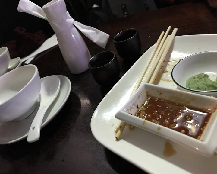 iiu Sushi Asia Food