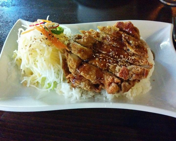 iiu Sushi Asia Food