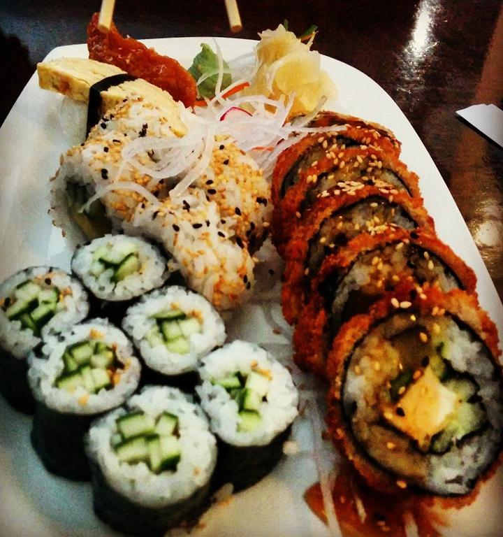 iiu Sushi Asia Food