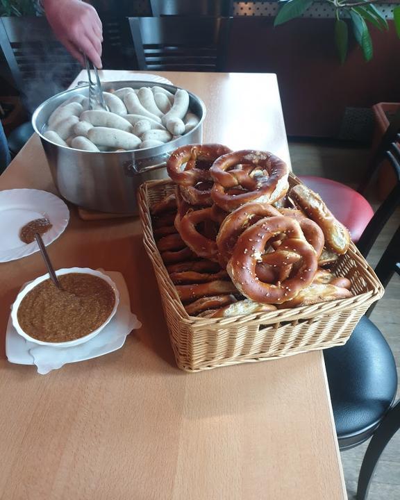 Lions Cafe Bistro