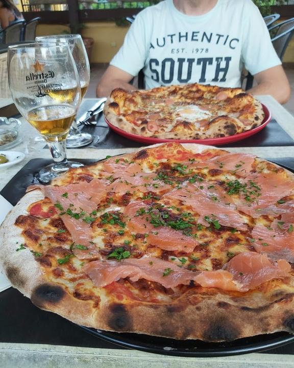 Pizzeria Luna Rossa