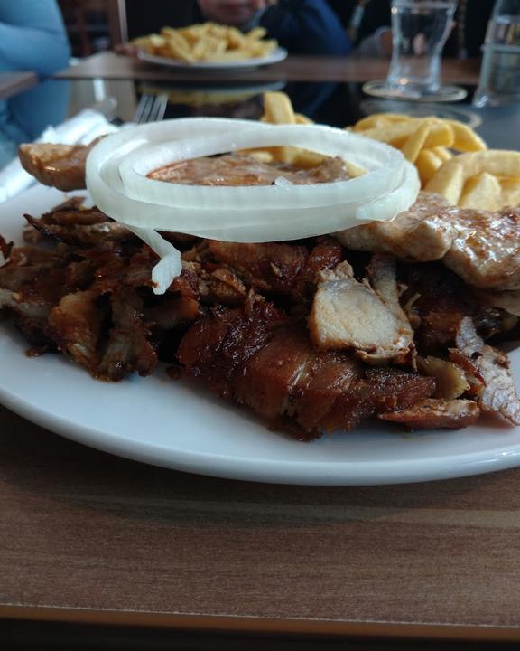 Syrtaki-Grill