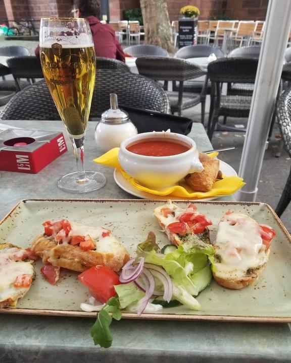 Cafe Extrablatt