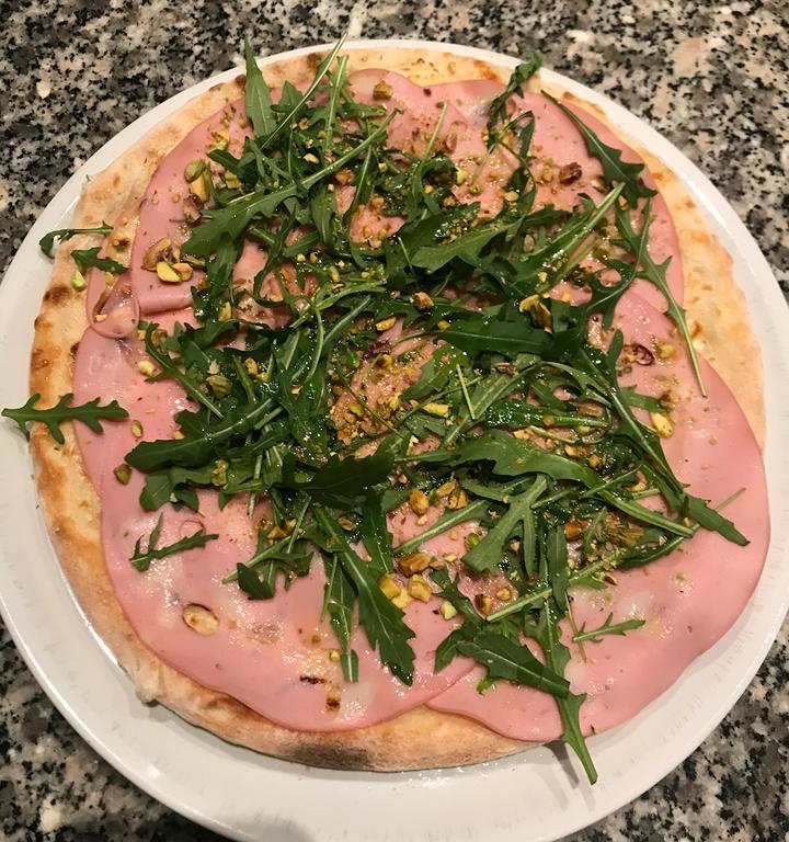 Pizzeria Charlie Braun