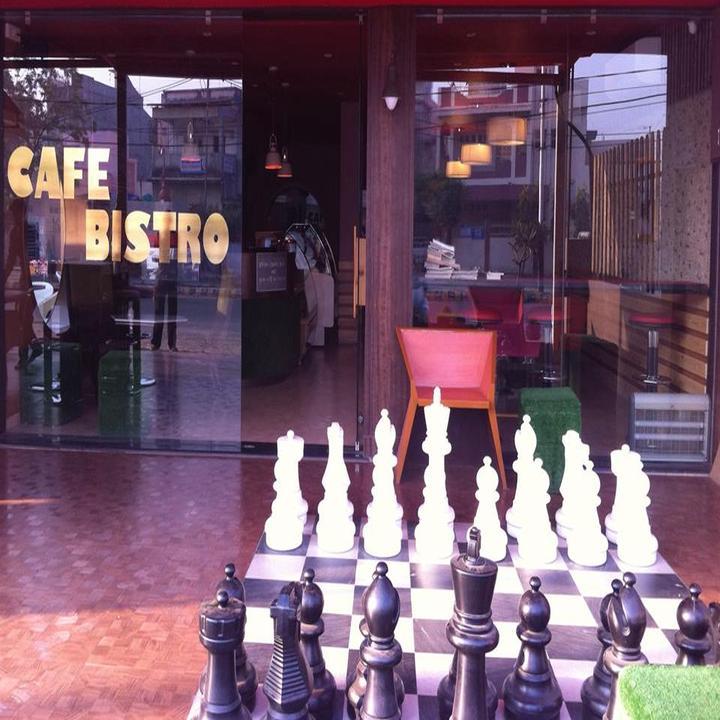 Lusano Cafe-Bistro-Bar