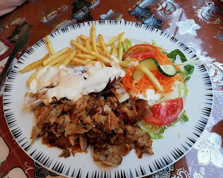 Taurus Kebaphaus & Pizzeria
