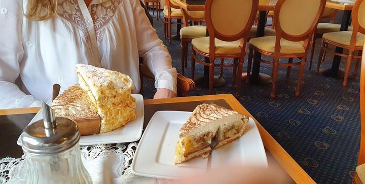 Cafe Konigin Louise