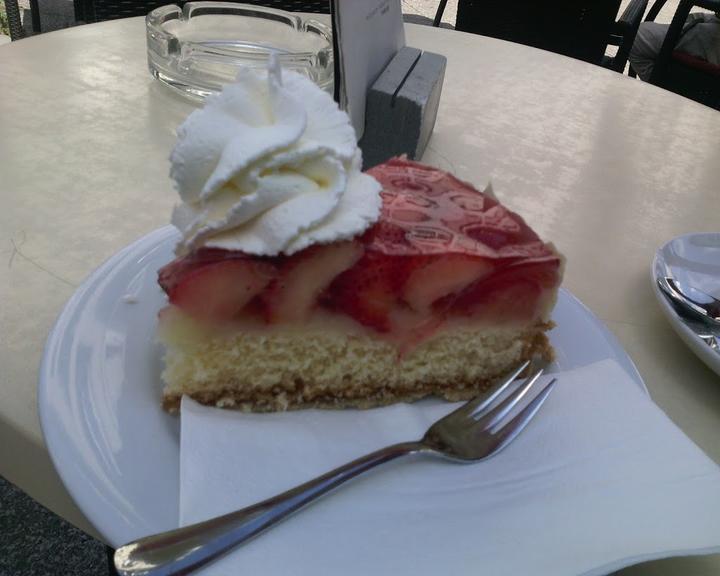 Cafe Konigin Louise