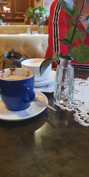 Cafe Konigin Louise