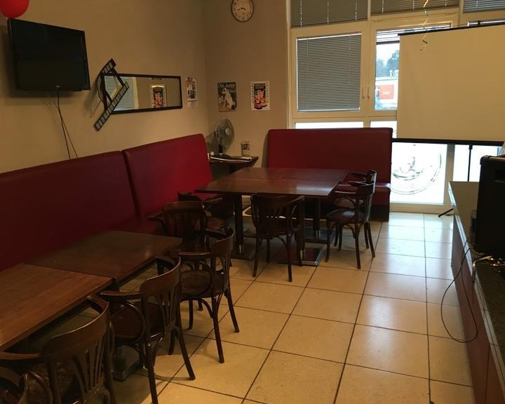 Goapuccino Lounge/ Cafe