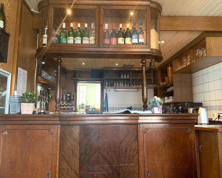 Cafe la Boheme