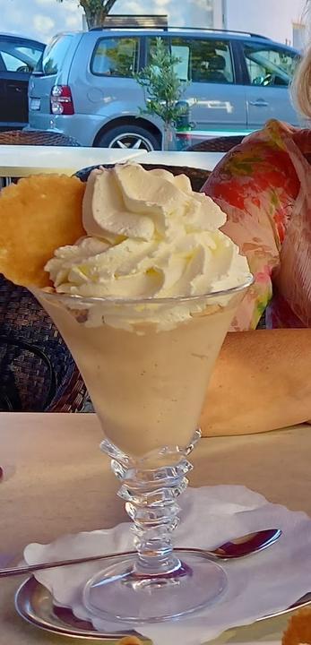 Eiscafe Piazza Grande