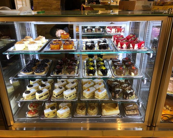 Efendi Bey Patisserie & Cafe