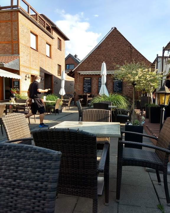 Biergarten-Restaurant-Goebels