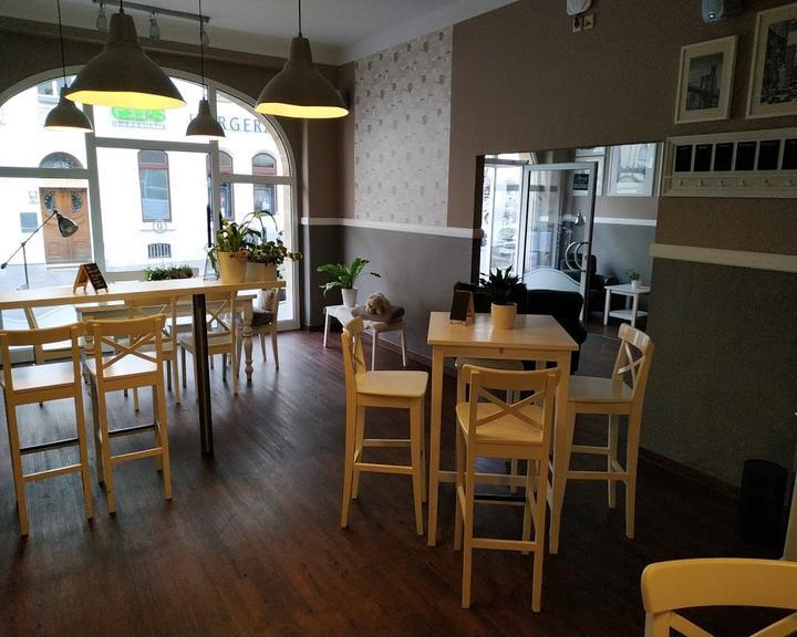 Cafe Mittendrin