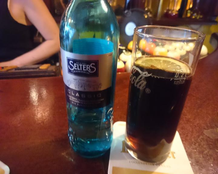 Frank's Billard Cafe