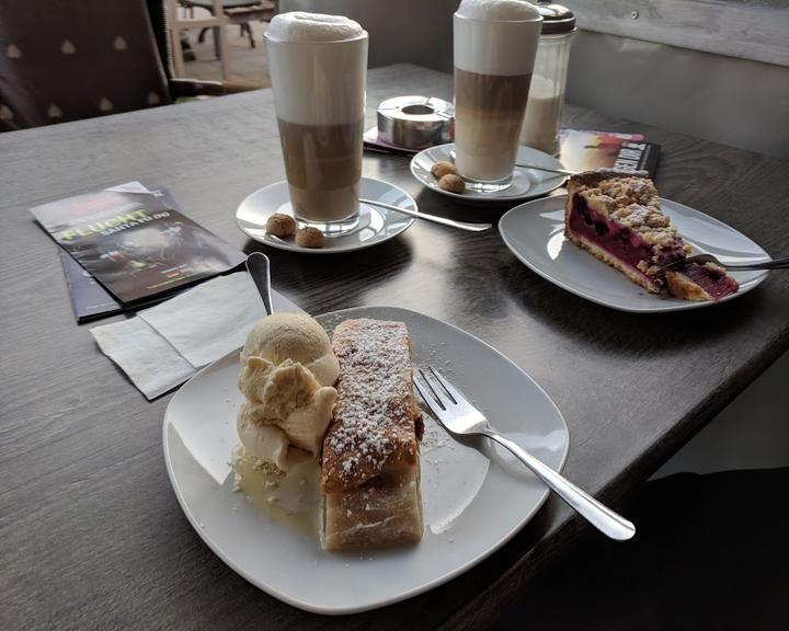 Cafe Mutsch