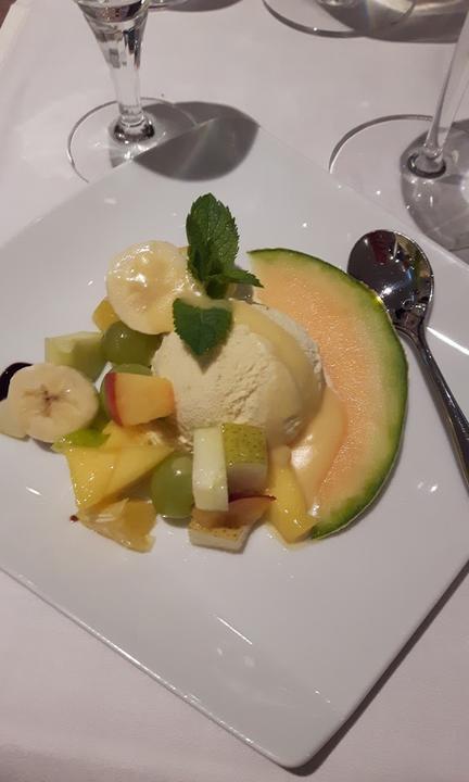Maschuq Restaurant Cafe Bar Lounge